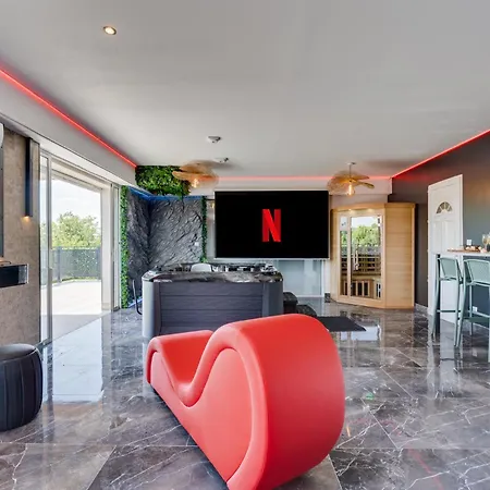 Daire L'horizon - Romantique Avec Jacuzzi, Sauna, Piscine & Video Projecteur *