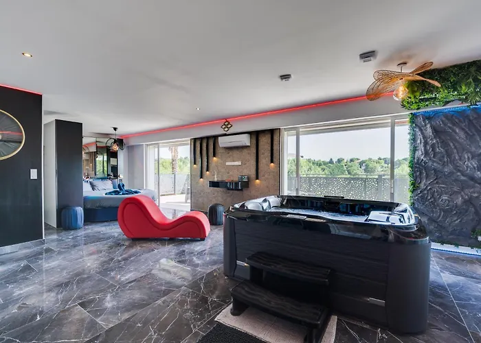 アパート L'horizon - Romantique Avec Jacuzzi, Sauna, Piscine & Video Projecteur *