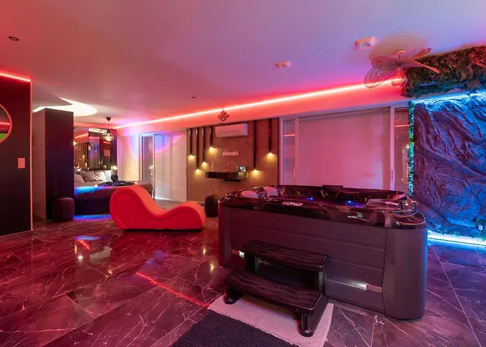 L'horizon - Romantique Avec Jacuzzi, Sauna, Piscine & Video Projecteur Vieille-Toulouse