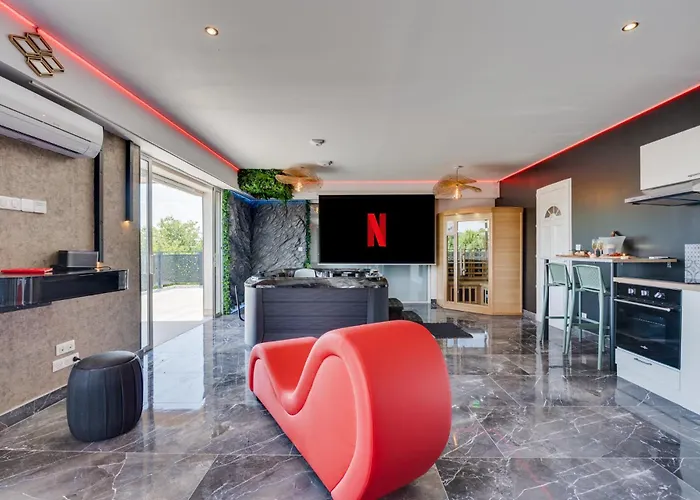 アパート L'horizon - Romantique Avec Jacuzzi, Sauna, Piscine & Video Projecteur *